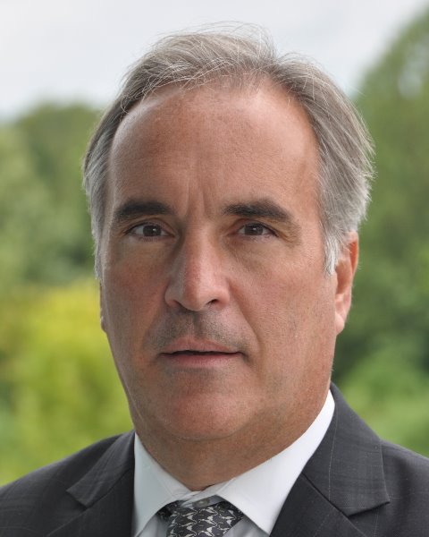 Robert L. Quigley, MD, DPhil photo