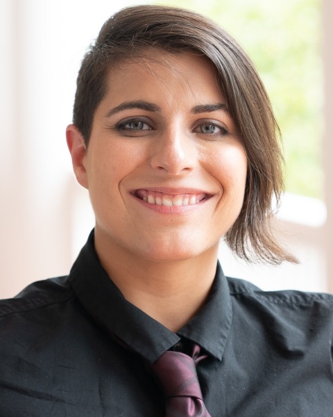 Julie Alexander photo